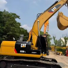 Caterpillar CAT 323D2L